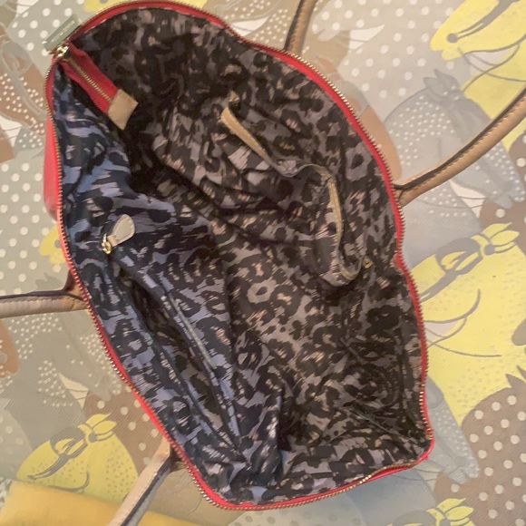 Large Anne Klein Patent Leather Red Bag - Picture 9 of 10